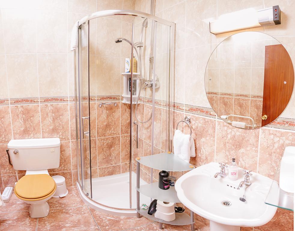 The Harp Bed & Breakfast Киларни Екстериор снимка