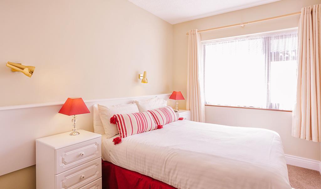 The Harp Bed & Breakfast Киларни Екстериор снимка
