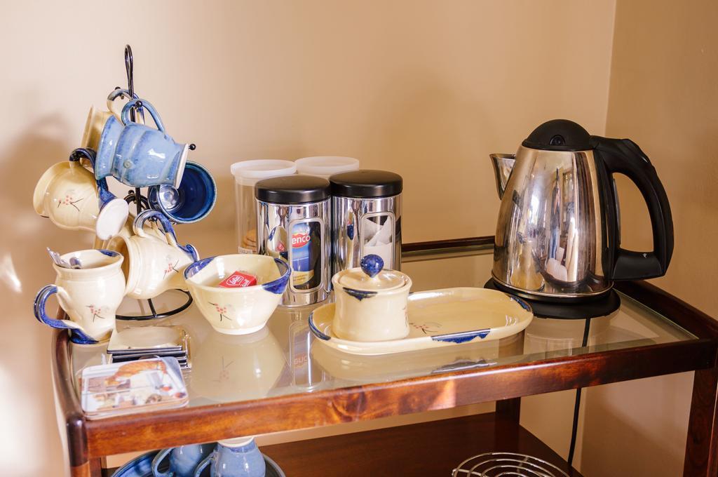 The Harp Bed & Breakfast Киларни Екстериор снимка